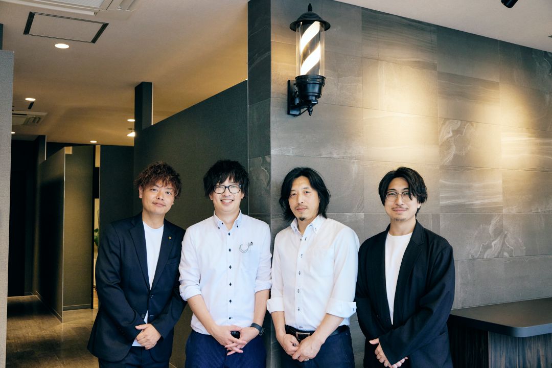 佐藤オーナーとスタッフの阿部さん、タカラベルモント担当